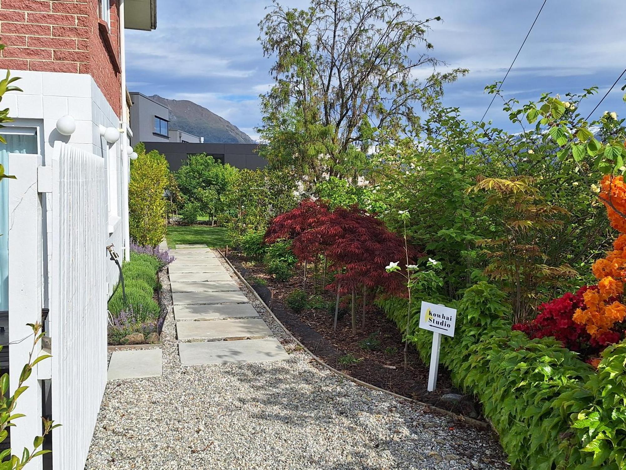 Kowhai Studio -Private Opposite Golf Course In Central Wanaka Luaran gambar