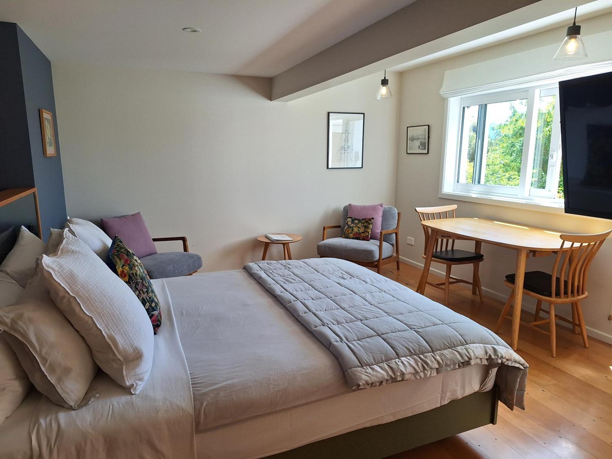 Kowhai Studio -Private Opposite Golf Course In Central Wanaka Luaran gambar
